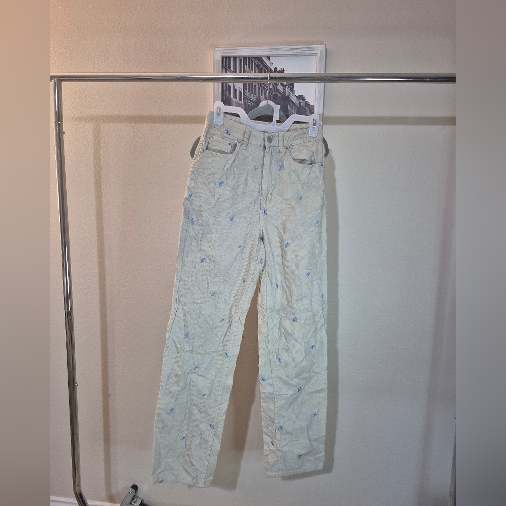 PacSun Cream and Blue Boyfriend Jeans